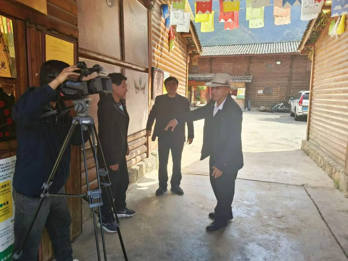 丽江西促会联合丽江融媒体中心开展宁蒗县会员单位及非遗项目调研采访工作简报原文配图