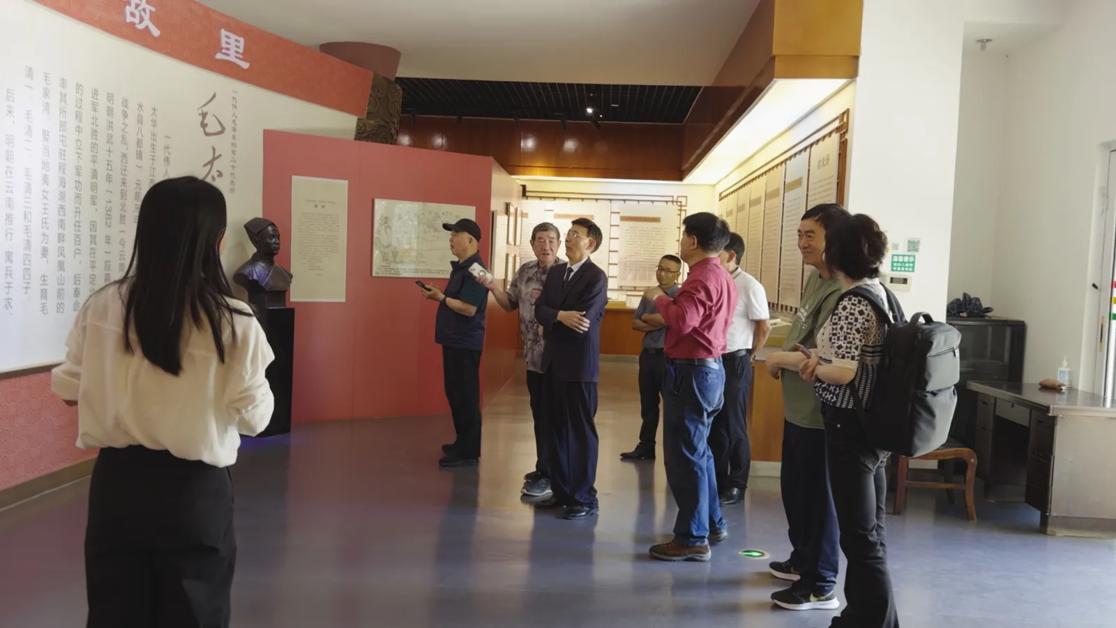 丽江西促会全程保障 公益书画笔会活动圆满举办原文配图