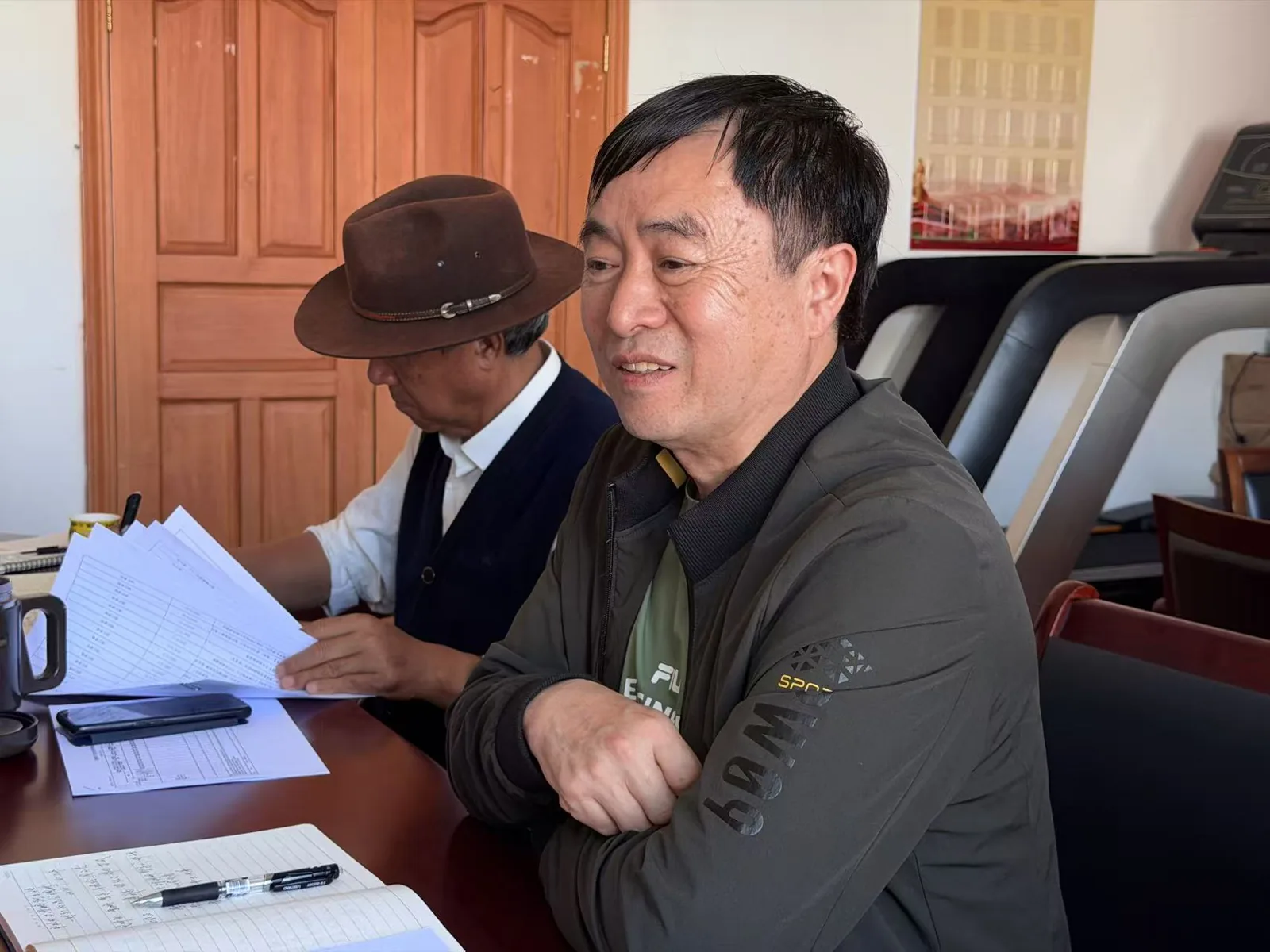 丽江市委社会组织规范建设专班到丽江西促会召开工作座谈会原文配图