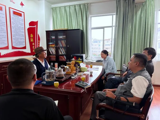 丽江西促会召开《西部之光·丽江篇章》项目合作座谈会原文配图